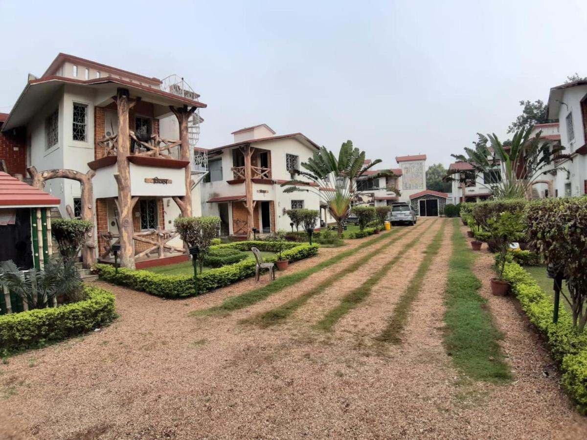 New Hemanjali Resort Bolpur Buitenkant foto
